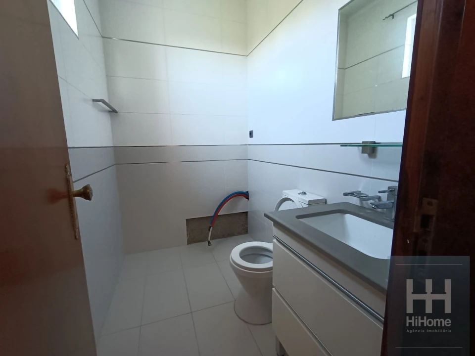 Moradia T4 para Venda em Santo Antonio Foto 23