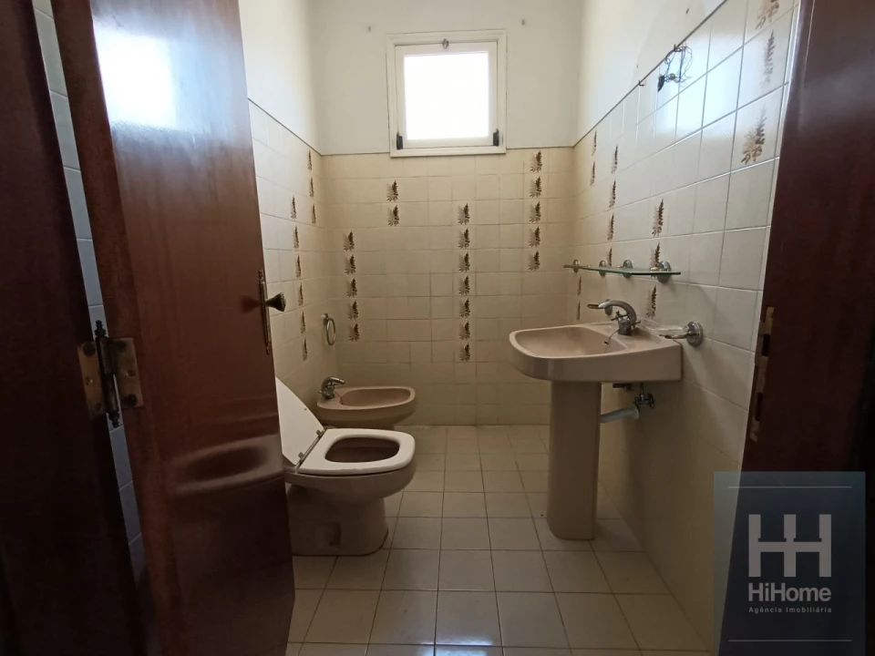 Moradia T4 para Venda em Santo Antonio Foto 30