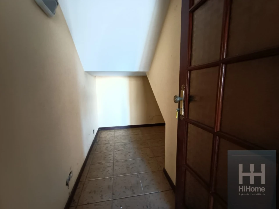 Moradia T4 para Venda em Santo Antonio Foto 34