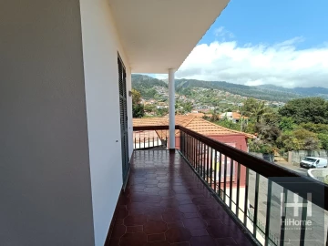 Moradia T4 para Venda em Santo Antonio
