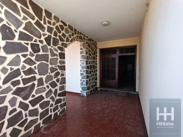 Moradia T4 para Venda em Santo Antonio