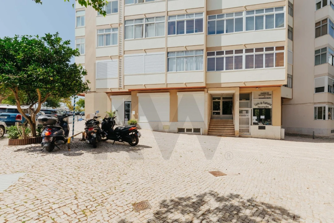 Apartamento T2 para Arrendamento em Oeiras e São Julião da Barra, Paço de Arcos e Caxias Foto 38