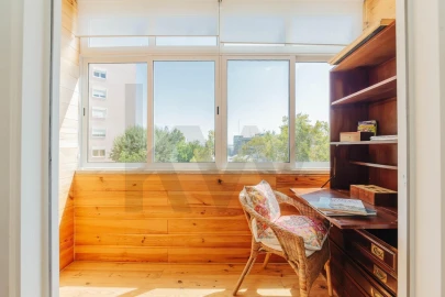 Apartamento T2 para Arrendamento em Oeiras e São Julião da Barra, Paço de Arcos e Caxias