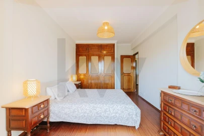 Apartamento T2 para Arrendamento em Oeiras e São Julião da Barra, Paço de Arcos e Caxias