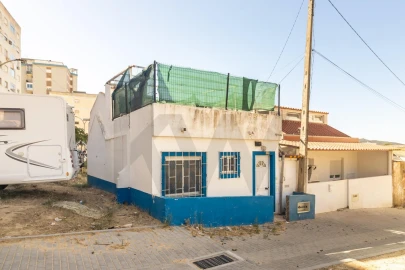 Moradia T1 para Venda em Setubal (São Sebastião)