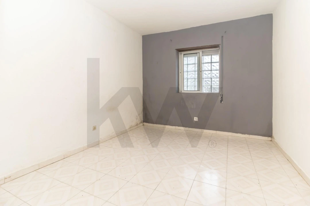 Moradia T1 para Venda em Setubal (São Sebastião) Foto 8