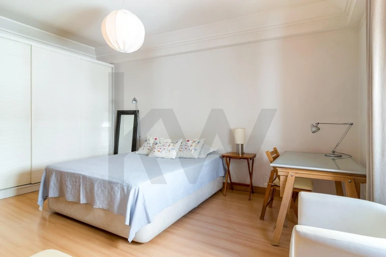 Apartamento T1 para Venda em Santo António Foto 6