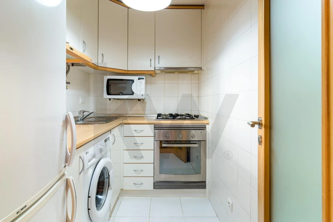 Apartamento T1 para Venda em Santo António Foto 13
