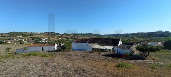 Moradia T2 para Venda em Manique do Intendente, Vila Nova de São Pedro e Maçussa