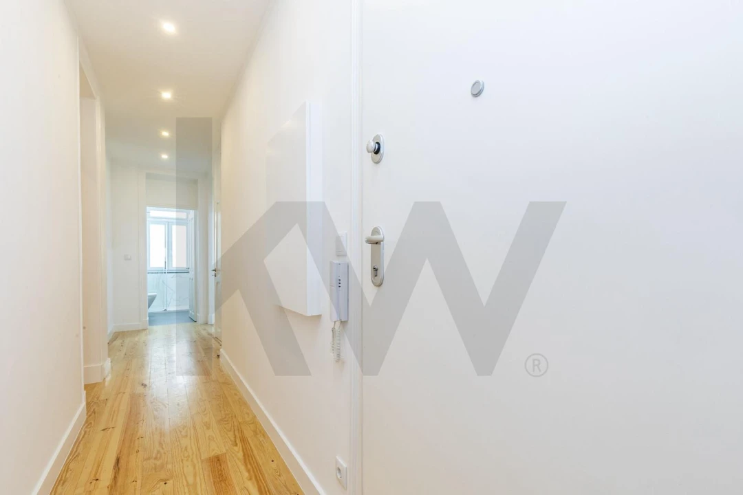 Apartamento T2 para Venda em Arroios Foto 10