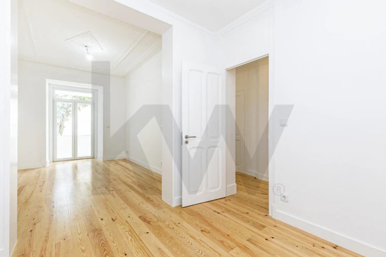 Apartamento T2 para Venda em Arroios Foto 11