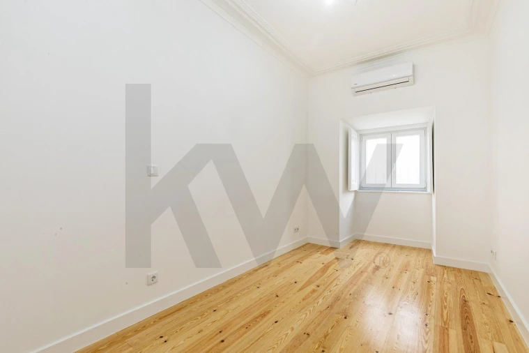 Apartamento T2 para Venda em Arroios Foto 9