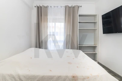 Apartamento T2 para Venda em Baixa da Banheira e Vale da Amoreira