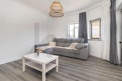Apartamento T2 para Venda em Baixa da Banheira e Vale da Amoreira