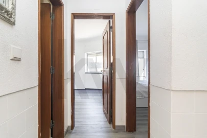 Apartamento T2 para Venda em Baixa da Banheira e Vale da Amoreira