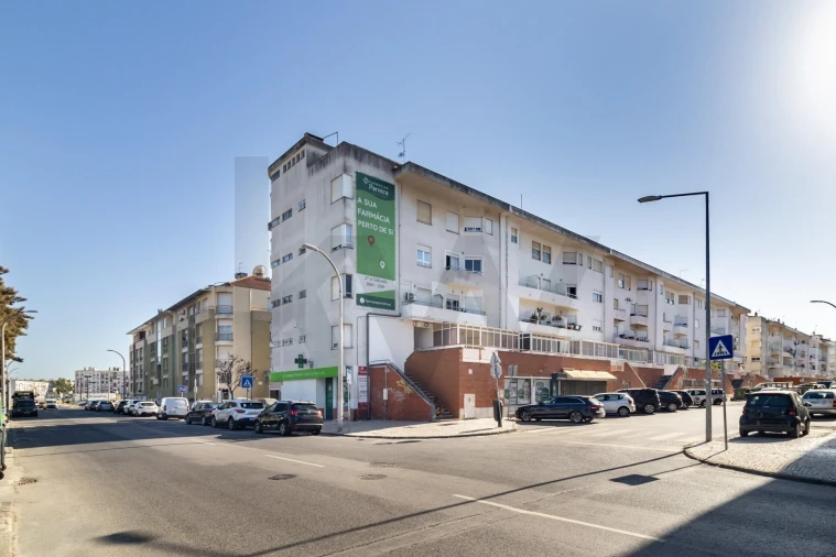Apartamento T2 para Venda em Baixa da Banheira e Vale da Amoreira Foto 34