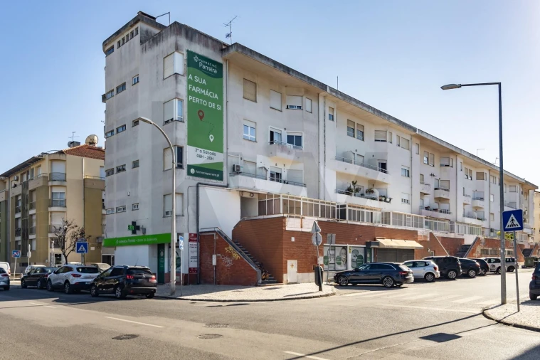 Apartamento T2 para Venda em Baixa da Banheira e Vale da Amoreira Foto 35