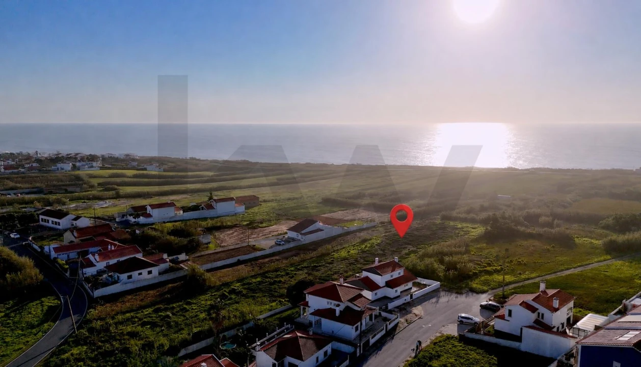 Moradia T4 para Venda em Encarnação Foto 28
