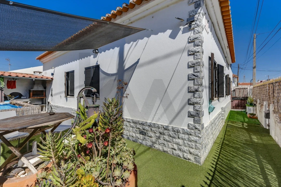 Moradia T2 para Venda em Samora Correia Foto 1