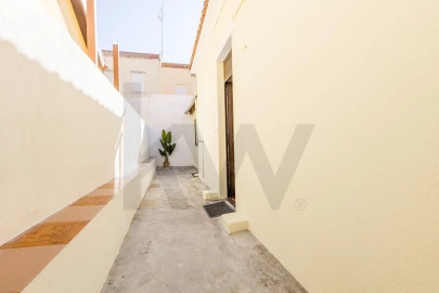 Moradia T2 para Venda em Areeiro