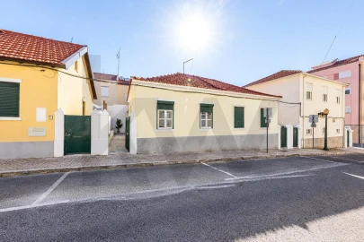 Moradia T2 para Venda em Areeiro