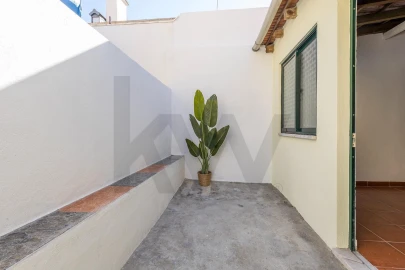 Moradia T2 para Venda em Areeiro