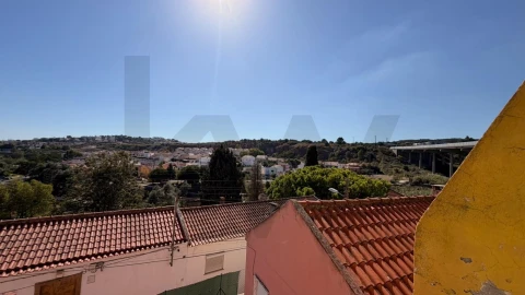 Moradia T1 para Venda em Oeiras e São Julião da Barra, Paço de Arcos e Caxias