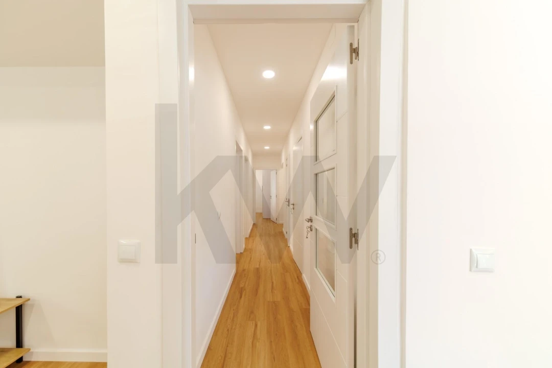 Apartamento T2 para Venda em Corroios Foto 2