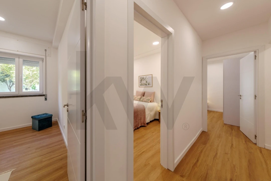 Apartamento T2 para Venda em Corroios Foto 29