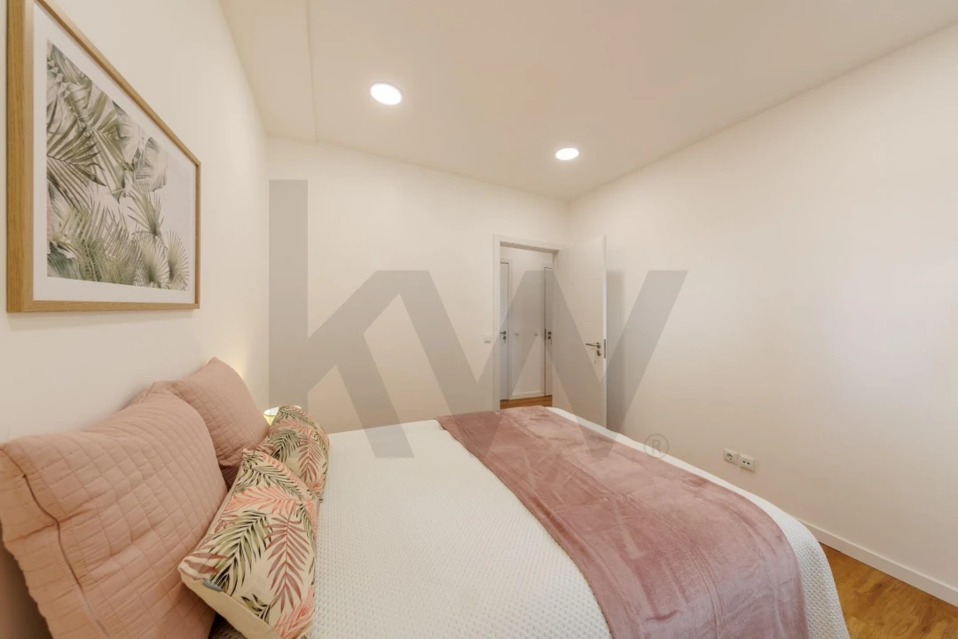 Apartamento T2 para Venda em Corroios Foto 24