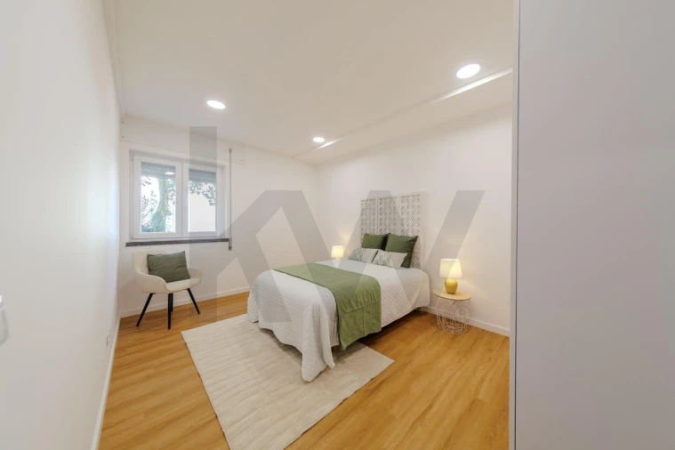 Apartamento T2 para Venda em Corroios Foto 13