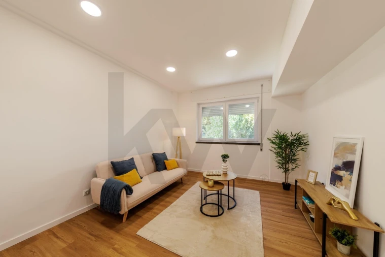 Apartamento T2 para Venda em Corroios Foto 4