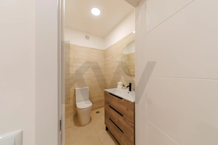 Apartamento T2 para Venda em Corroios Foto 32