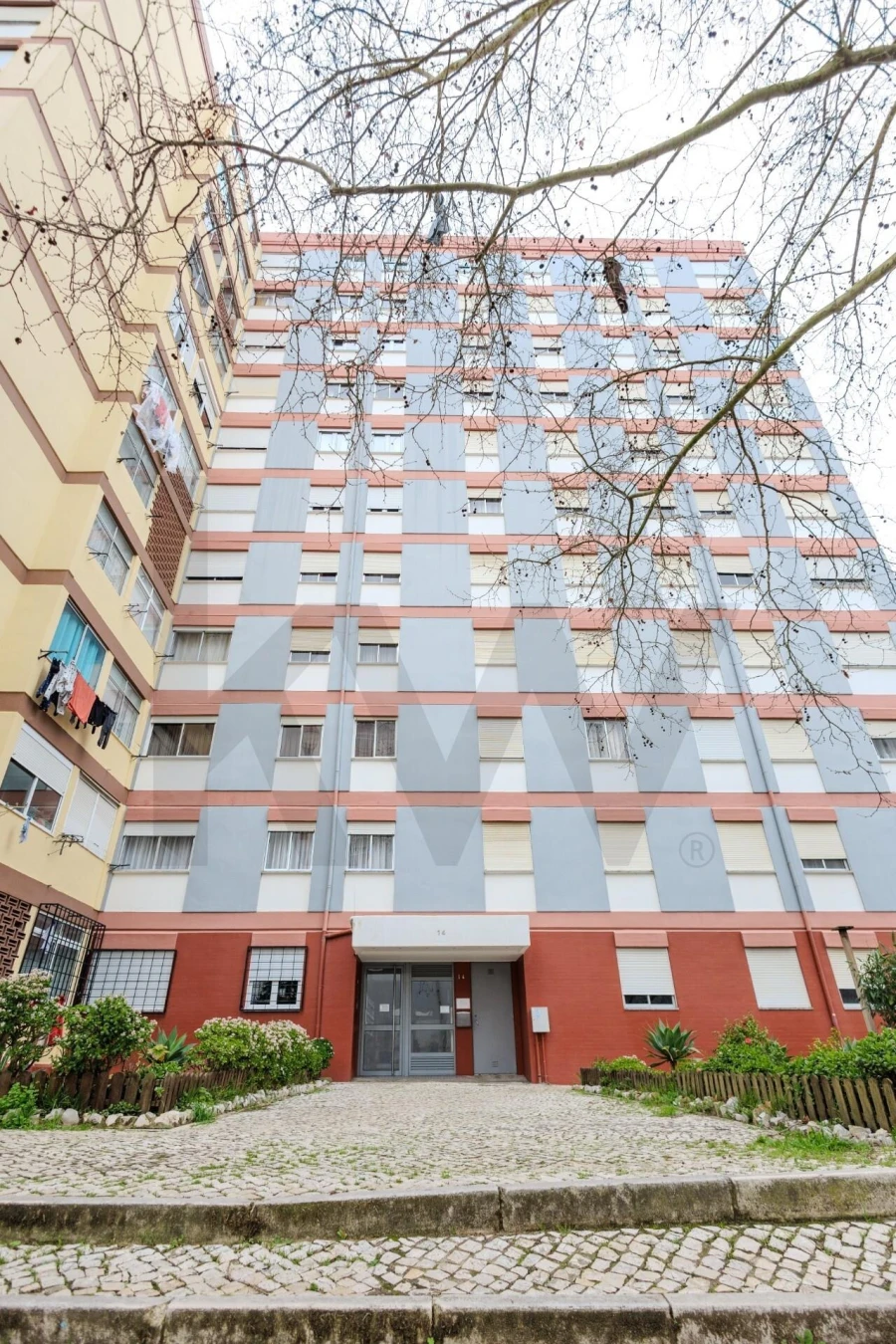 Apartamento T2 para Venda em Corroios Foto 39