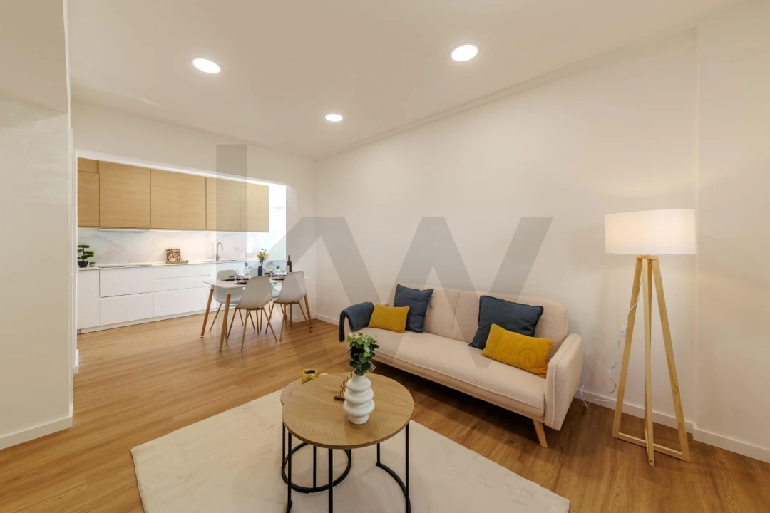 Apartamento T2 para Venda em Corroios Foto 8