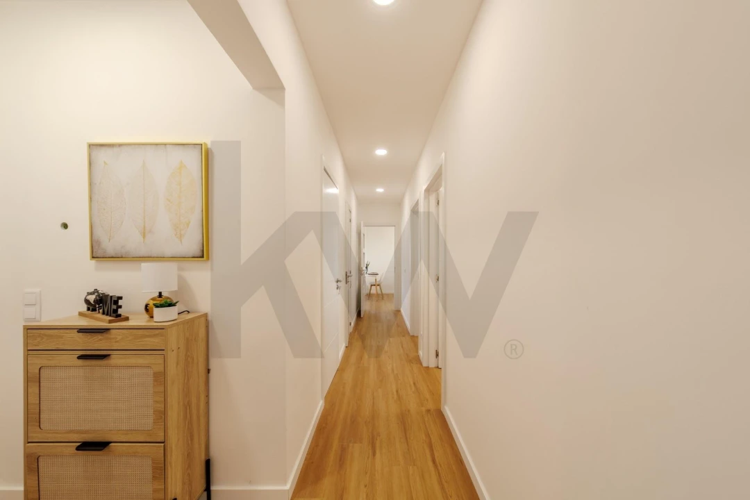 Apartamento T2 para Venda em Corroios Foto 19