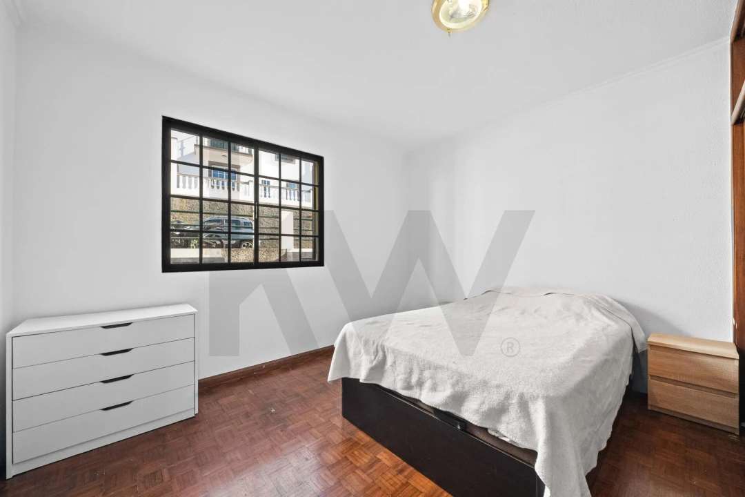 Apartamento T2 para Venda em Caniço Foto 2