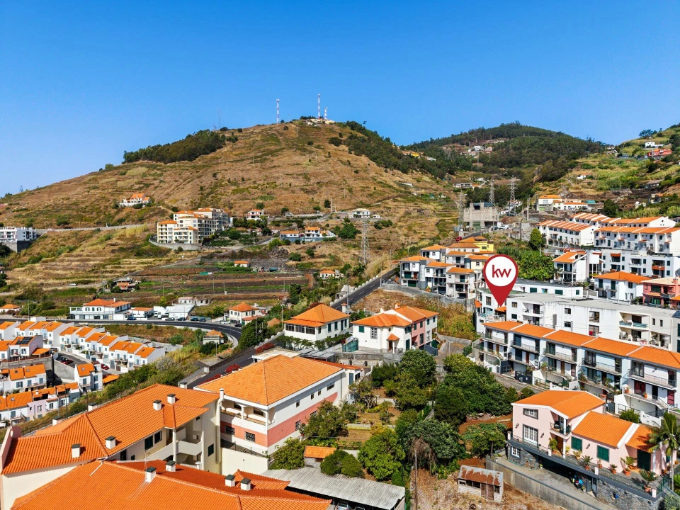 Apartamento T2 para Venda em Caniço Foto 16