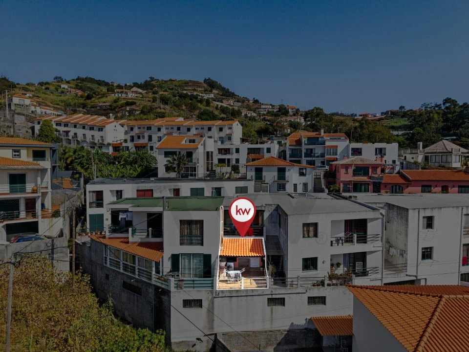 Apartamento T2 para Venda em Caniço Foto 14