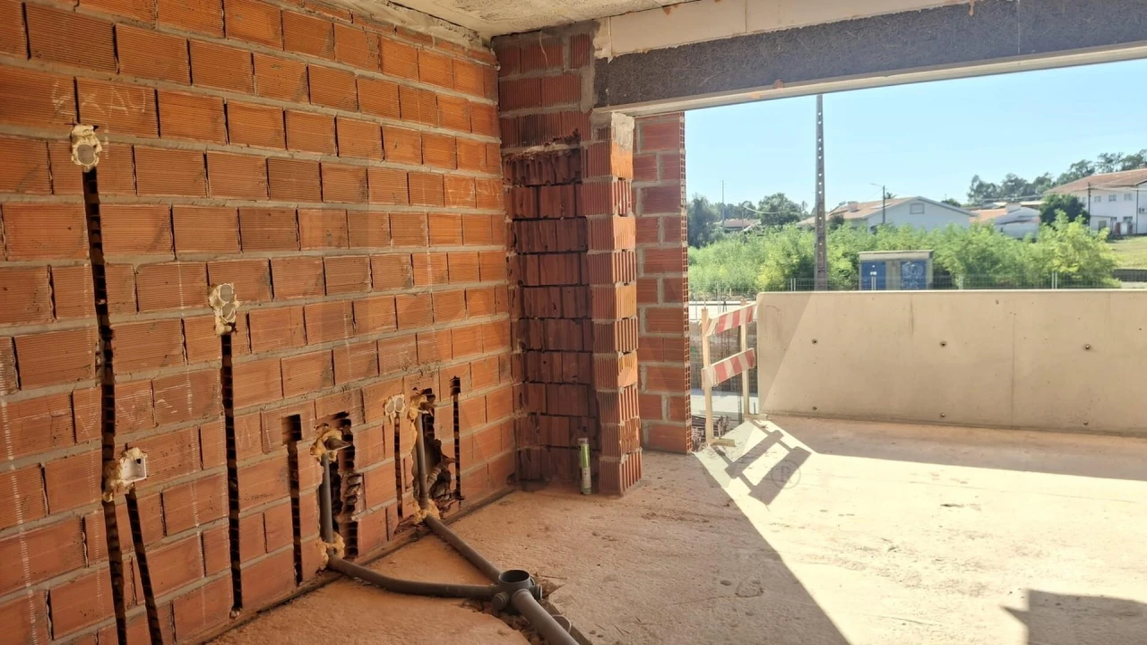 Apartamento T2 para Venda em Oliveira do Bairro Foto 11