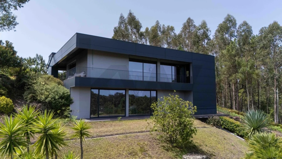 Moradia T3 para Venda em São Roque Foto 48