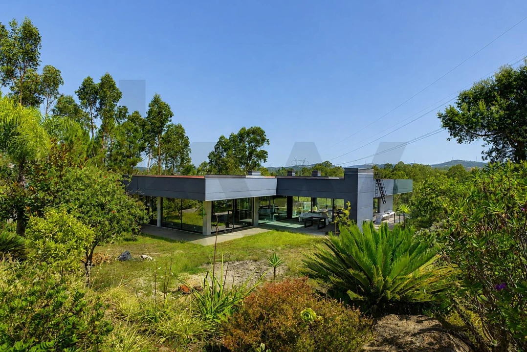 Moradia T3 para Venda em São Roque Foto 33