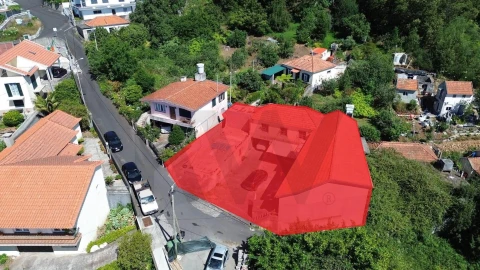 Armazém para Venda em Camacha