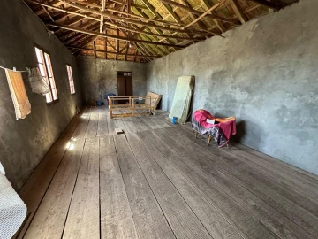 Armazém para Venda em Camacha