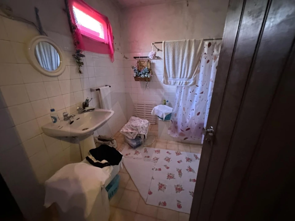 Armazém para Venda em Camacha Foto 4