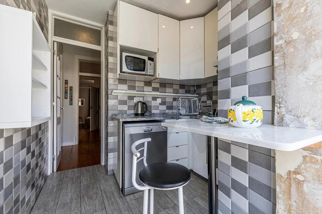 Apartamento T5 para Venda em Arroios Foto 11