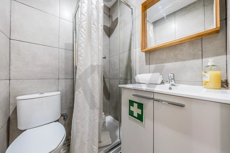 Apartamento T5 para Venda em Arroios Foto 14