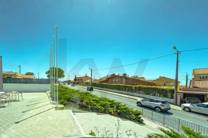 Moradia T3 para Arrendamento em São Domingos de Rana