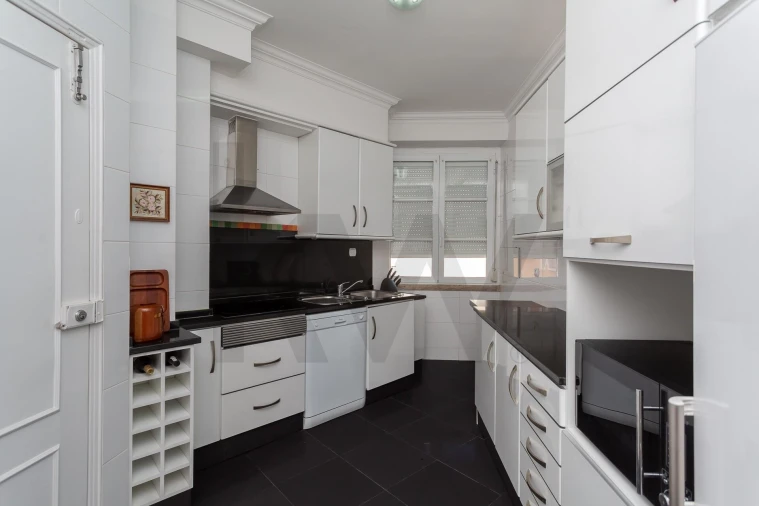 Apartamento T3 para Venda em Areeiro Foto 18