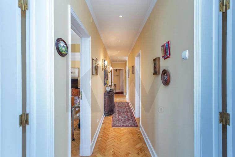 Apartamento T3 para Venda em Areeiro Foto 15